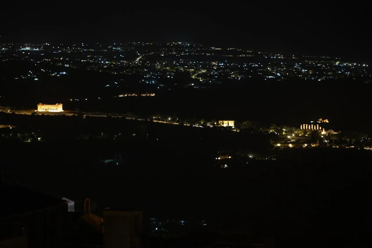 Casuzza Al Duomo Con Vista Valle Dei Templi! Agrigento Apartmán